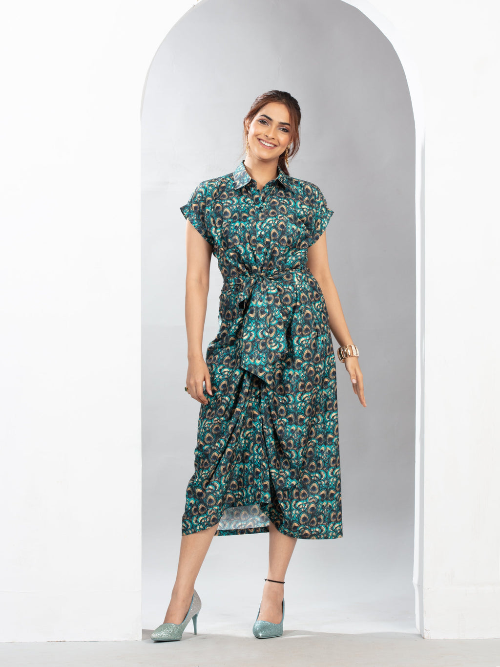 Royal Feather's knot dress